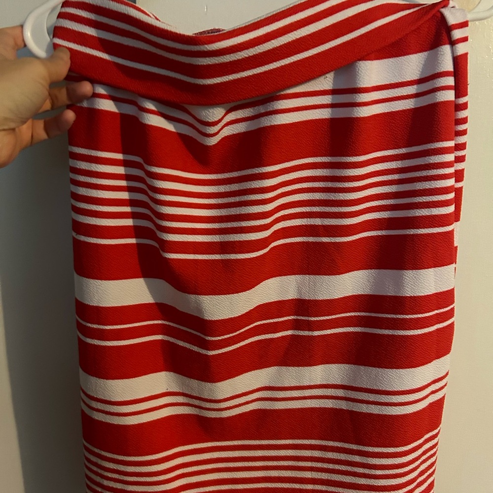 Lularoe Women’s red & white stripped skirt.